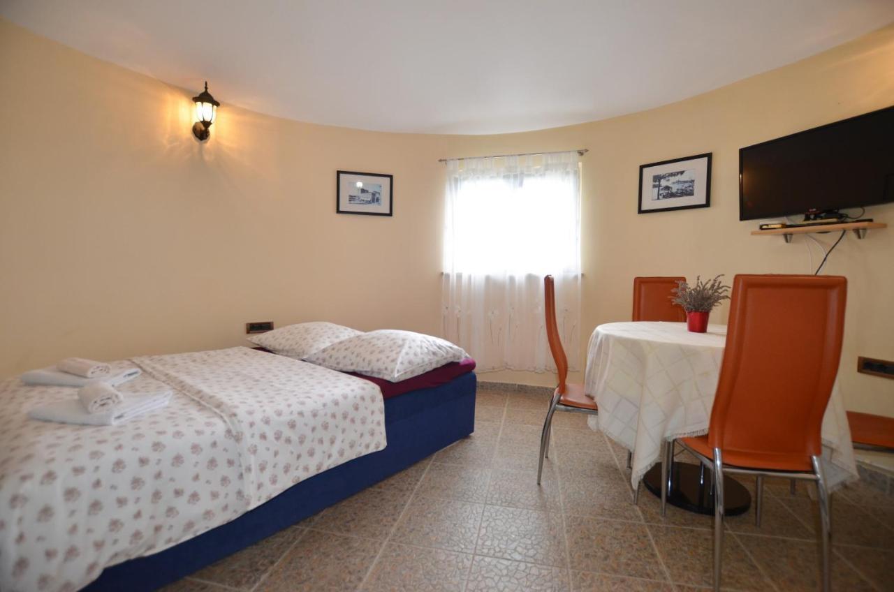 Zminj Apartments Εξωτερικό φωτογραφία