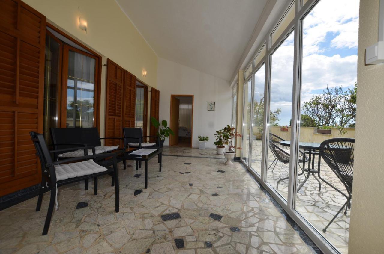 Zminj Apartments Εξωτερικό φωτογραφία