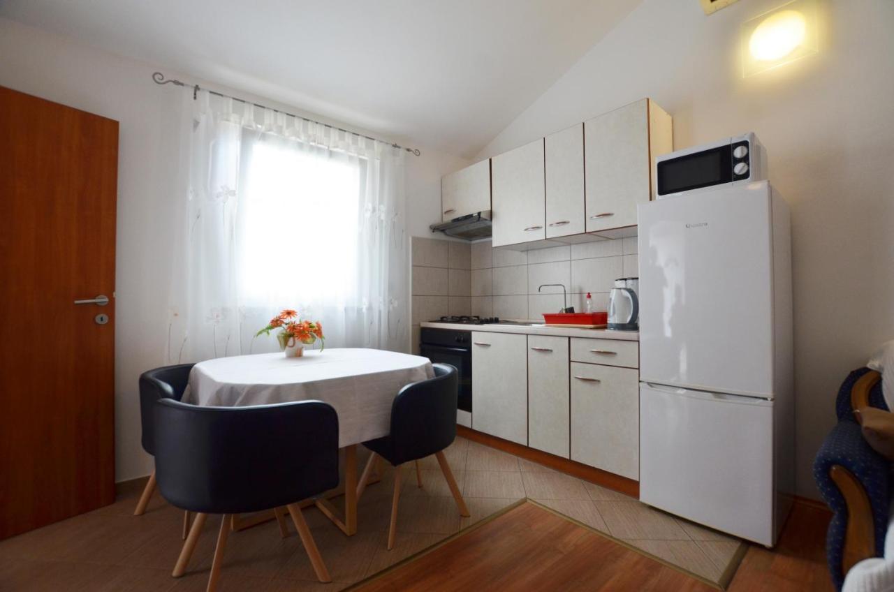 Zminj Apartments Εξωτερικό φωτογραφία