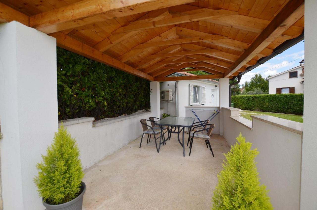 Zminj Apartments Εξωτερικό φωτογραφία